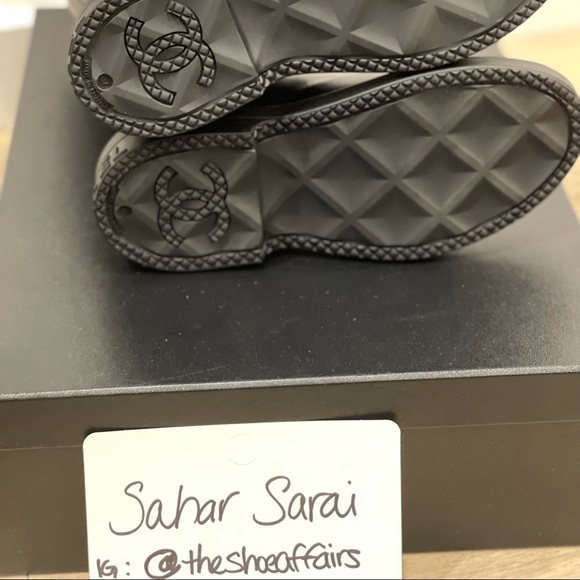 BRAND NEW IN A BOX CHANEL RAIN BOOTS. SOLD OUT EVERYWHERE IN THE US AND EUROPE. - Picture 6 of 7